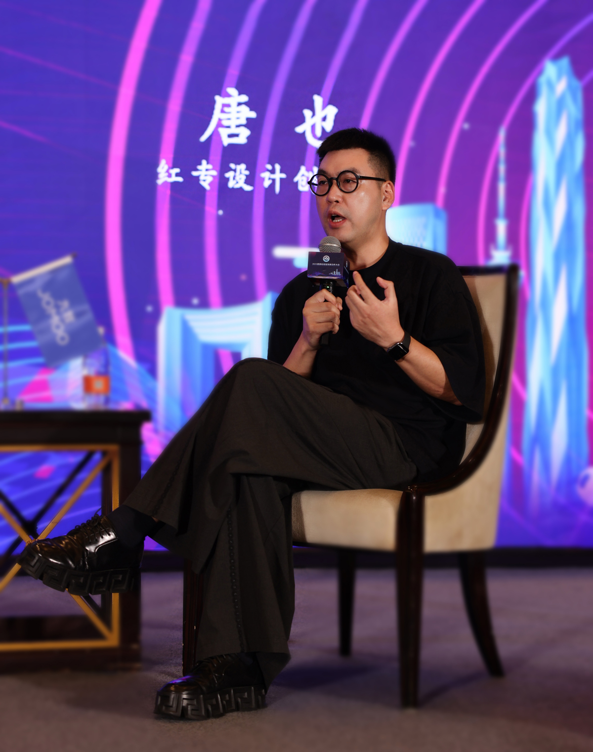 唐也老师受邀出席“2025西部住宿业发展合作大会”并作精彩分享！